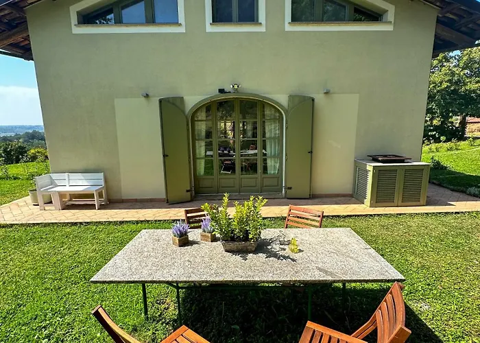 Villa Just Langhe Casa Barolo *